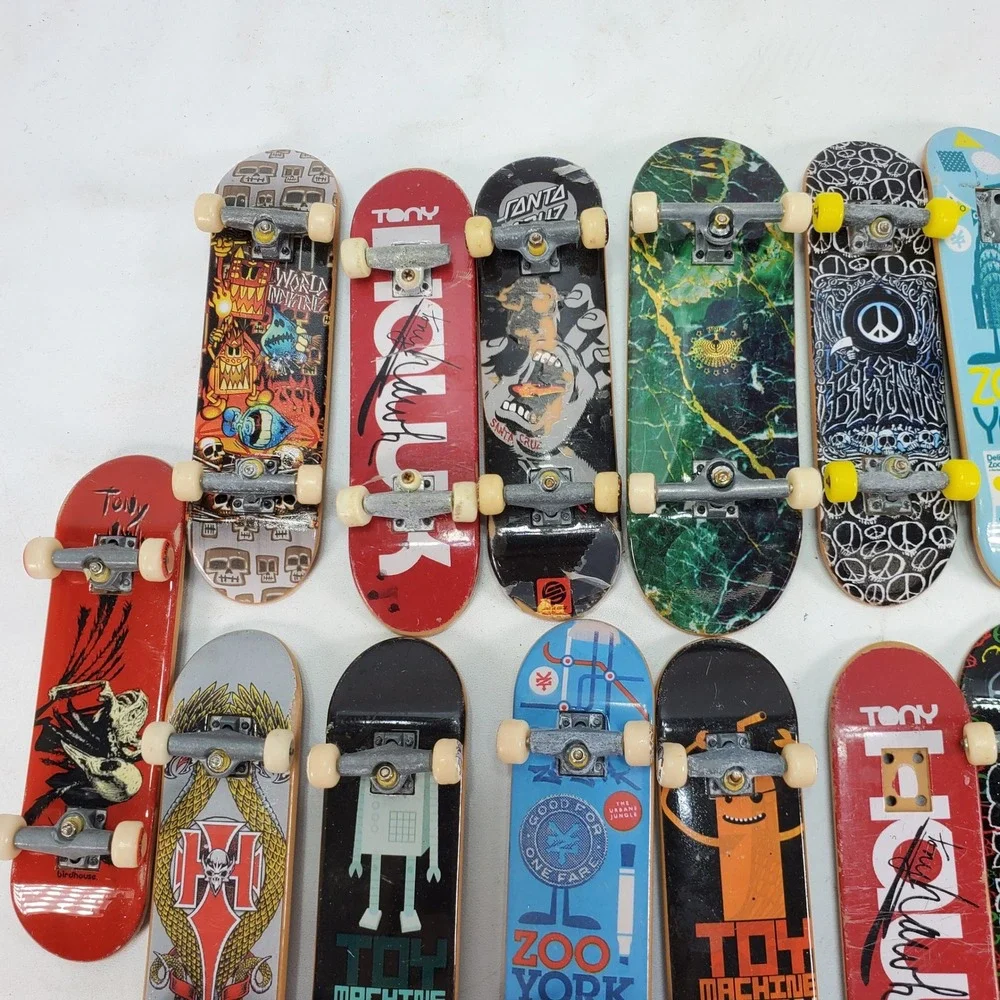 Tech Deck Fingerboard Lot 19pc World Industries Zoo York Birdhouse Multi Color